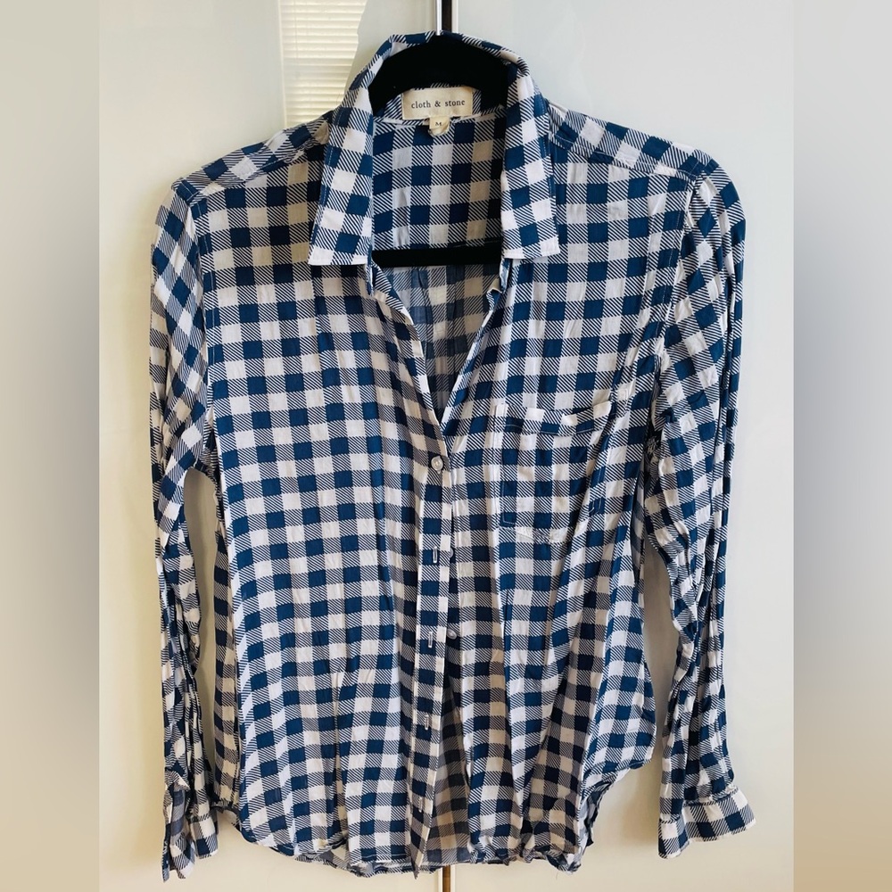 Cloth & Stone Navy and White Plaid Button Down Shirt